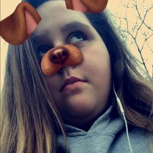 Meet your Posher, Brooke